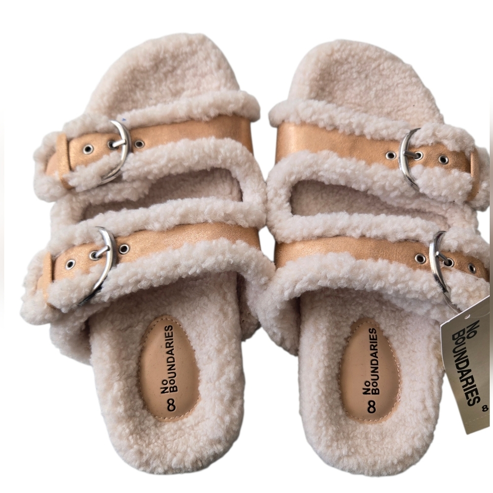 No Boundaries Fuzzy Sandals with Buckles - Picture 4 of 5